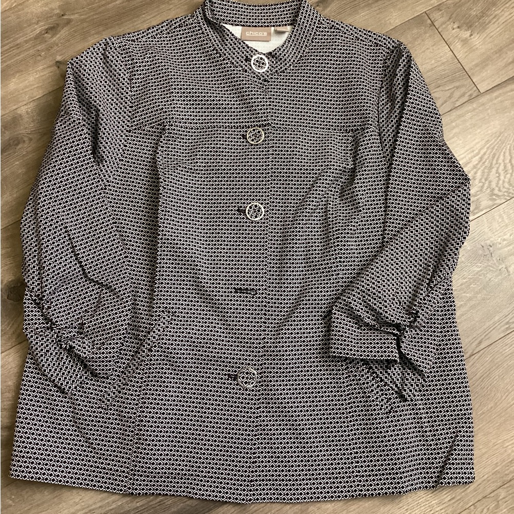 Chico's Black and White Patterned Jacket size 3 3/4 sleeves